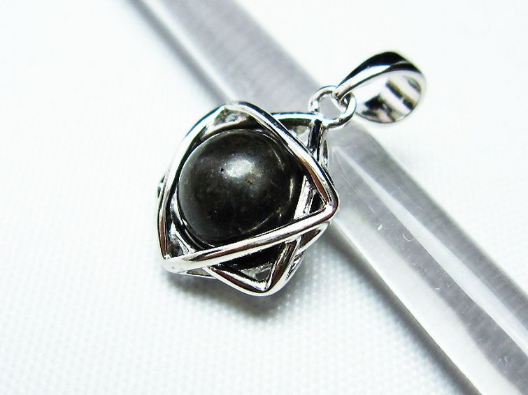 コンドライト「サハラNWA869隕石」 ペンダント [T298-402] 3枚目