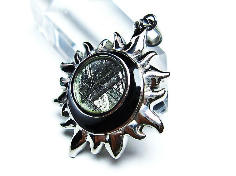 シルバーギベオン メテオライト 太陽型 ペンダント [T309-2486] 3枚目