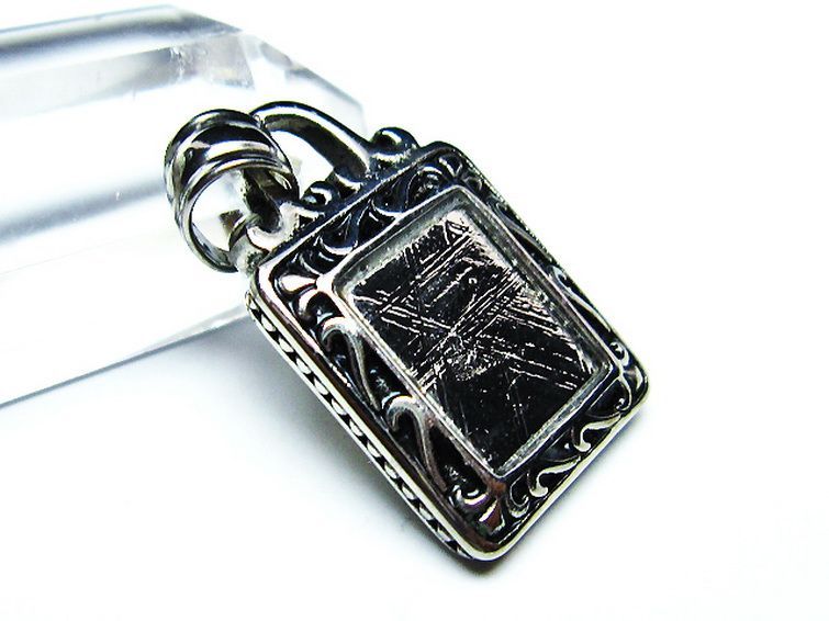 ギベオン メテオライト隕石 スクエア ペンダント [T309-2542] 3枚目