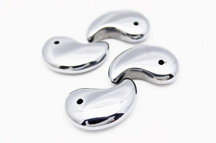 テラヘルツ鉱石 勾玉[T324-1563]