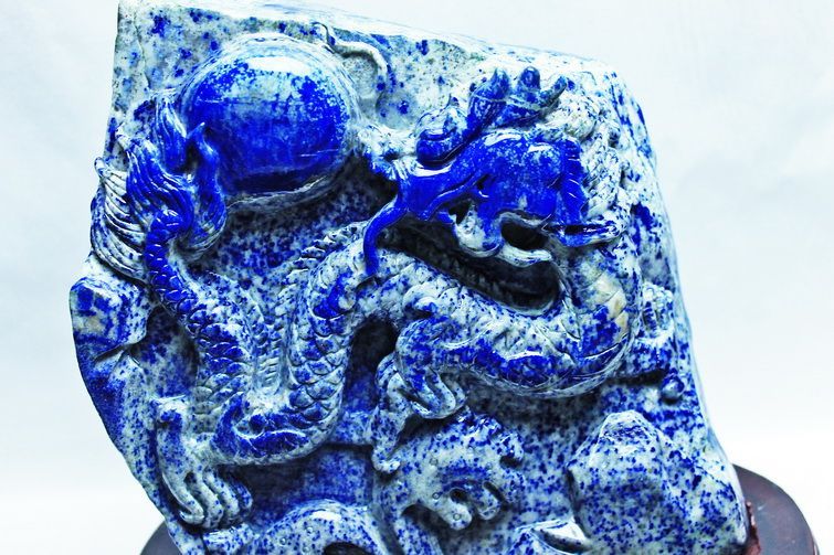4.7Kg ラピスラズリ 手彫り 龍 置物[T362-478] 2枚目