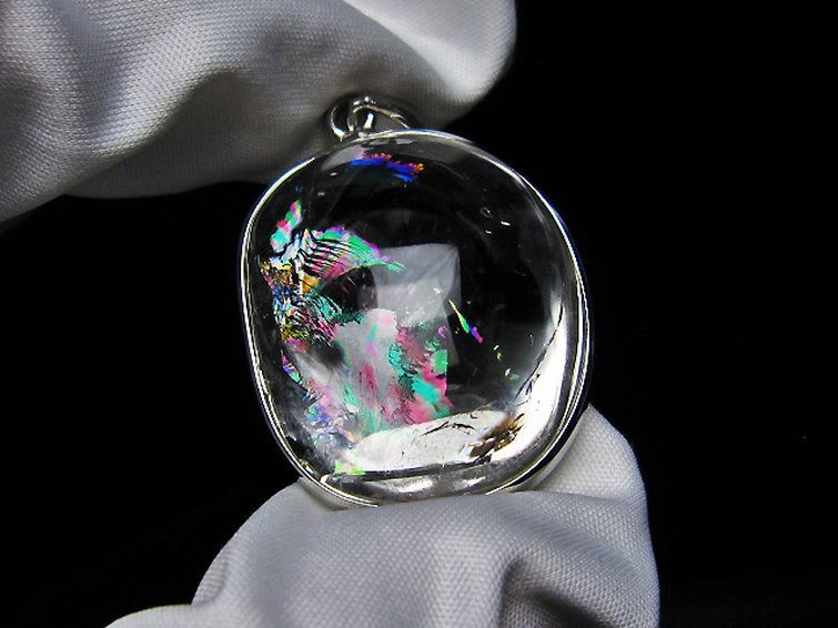 アイリスクォーツ 虹入り レインボー水晶 ペンダント [T436-2583] 2枚目