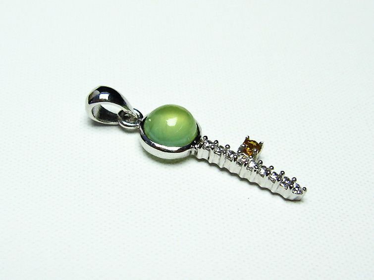 プレナイト ペンダント [T442-1856] 1枚目