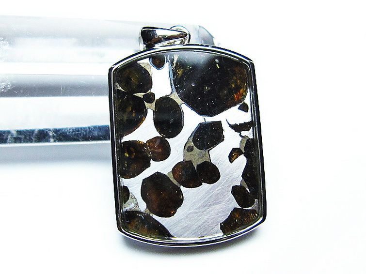 パラサイト隕石 かんらん石 ペンダント [T453-3061] 2枚目