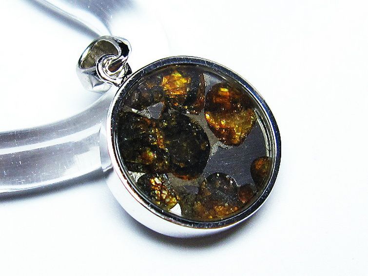 パラサイト隕石 かんらん石 ペンダント [T453-3182] 3枚目