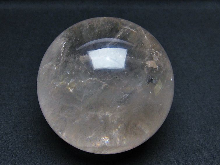 ライトニング水晶 丸玉 76mm [T529-5332] 1枚目
