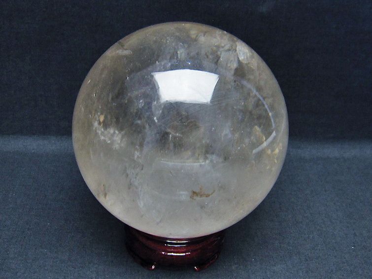 1.7Kg ライトニング水晶 丸玉 106mm [T529-5539] 3枚目