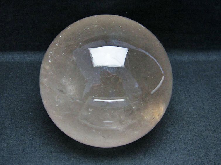 1.5Kg ライトニング水晶 丸玉 102mm [T529-5543] 1枚目