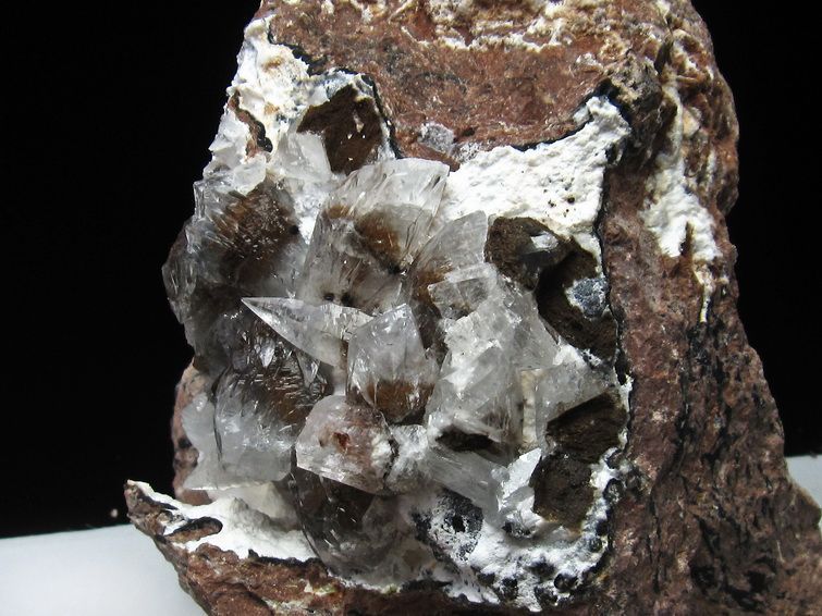 4.8Kg メノウ 原石 カルサイト共生[T640-1890]