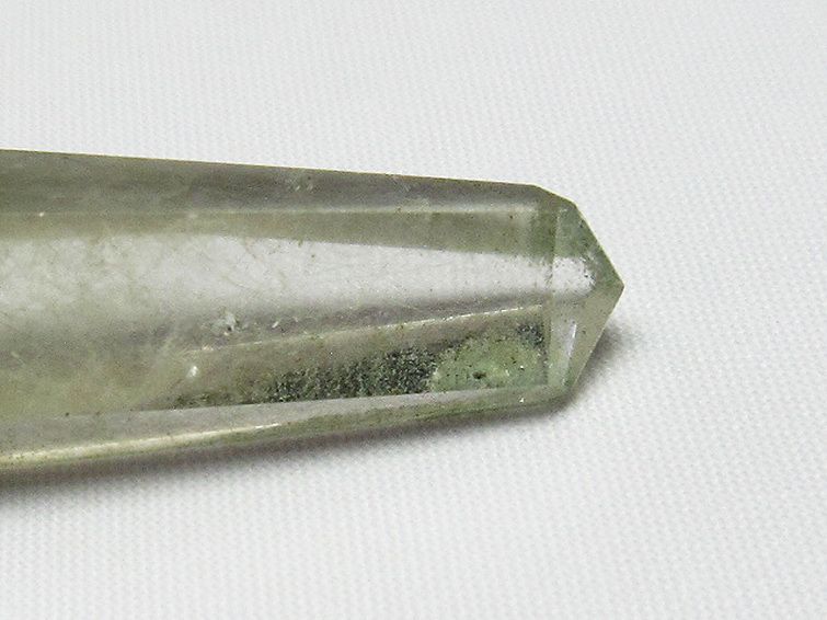 緑ルチル水晶 六角柱[T720-410] 2枚目