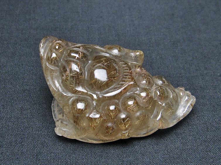 ルチルクォーツ（金針ルチル水晶） 金蟾 置物[T801-442] 3枚目