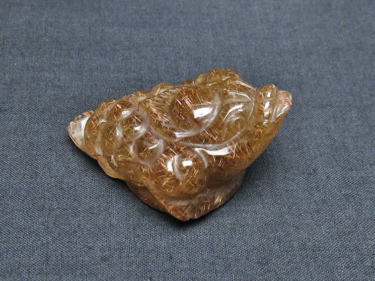 ルチルクォーツ（金針ルチル水晶） 金蟾 置物[T801-443] 1枚目
