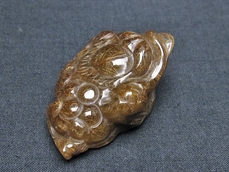 ルチルクォーツ（金針ルチル水晶） 金蟾 置物[T801-445] 3枚目
