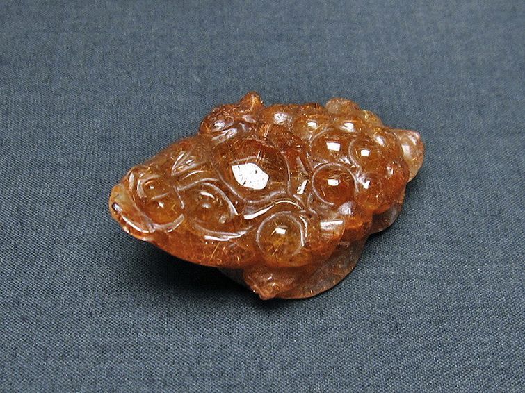 ゴールドタイチンルチル 金蟾 置物[T801-510] 1枚目