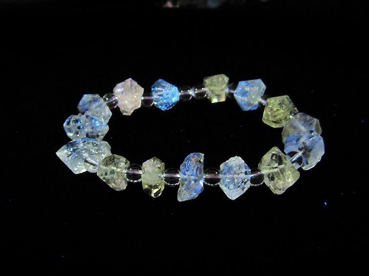 オイルインクォーツ （石油入り 水晶） ブレスレット パキスタン産 [T99-5188] 1枚目