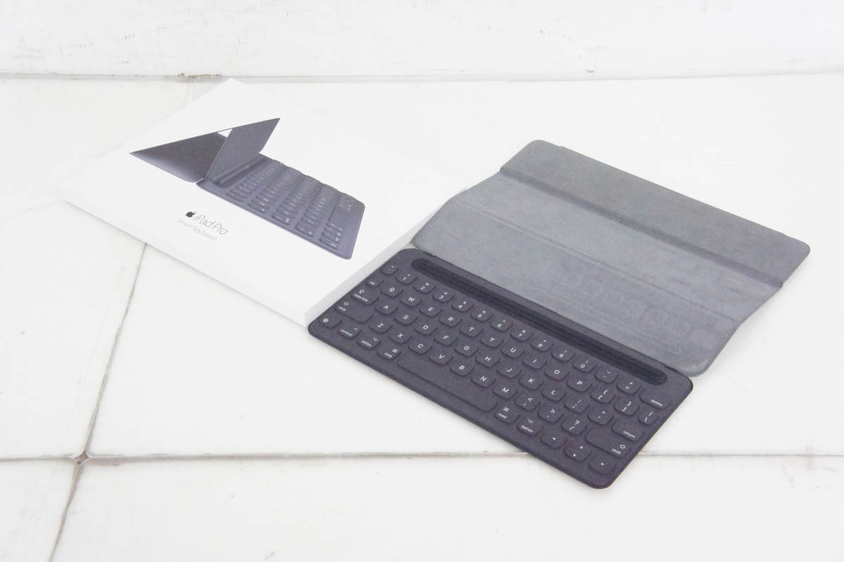 アップル 9.7インチiPad Pro用Smart Keyboard MM2L2AM/A