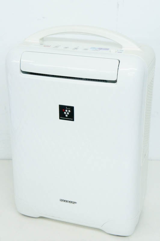 シャープ 冷風・衣類乾燥除湿機 CV-A100-W（ホワイト系） 除湿機の商品画像