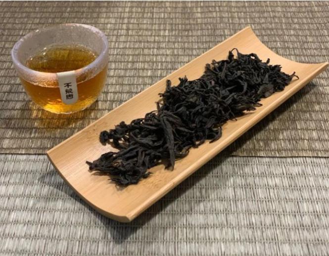  high class .. rock tea cow field . meat katsura tree tea . dragon tea oolong tea blue tea cosmetics box attaching diet gift present effect tea leaf Chinese tea present .. goods 