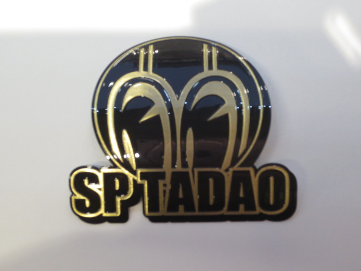 SP Tadao Lucky I W55: muffler emblem black or red 
