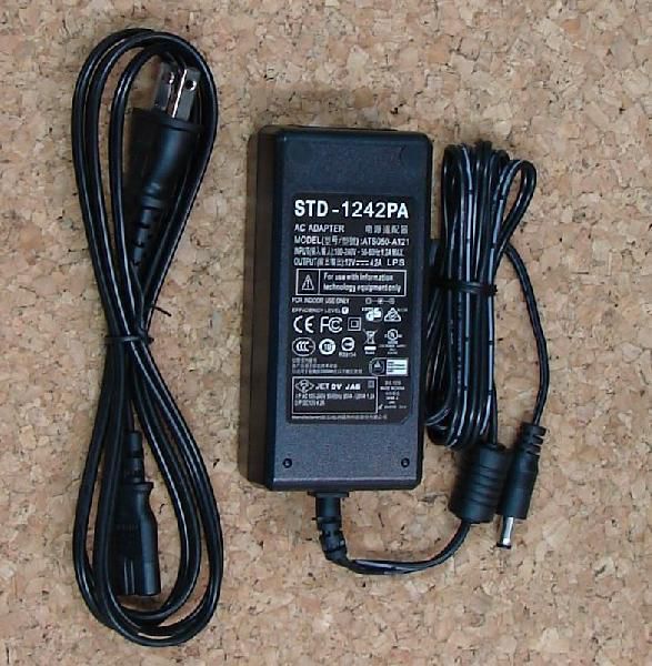  за границей / внутренний переключение AC адаптор STD-1242PA 12 V 4.2 A DC штекер ( вне форма 5.5mm внутренний диаметр 2.1mm)(AC кабель 1.8m имеется )[ ограниченное количество стал ]