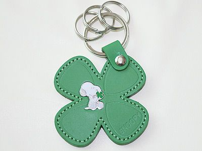  Snoopy clover leather key holder green leather made key holder SNOOPY Peanuts free shipping 