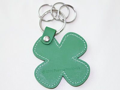  Snoopy clover leather key holder green leather made key holder SNOOPY Peanuts free shipping 