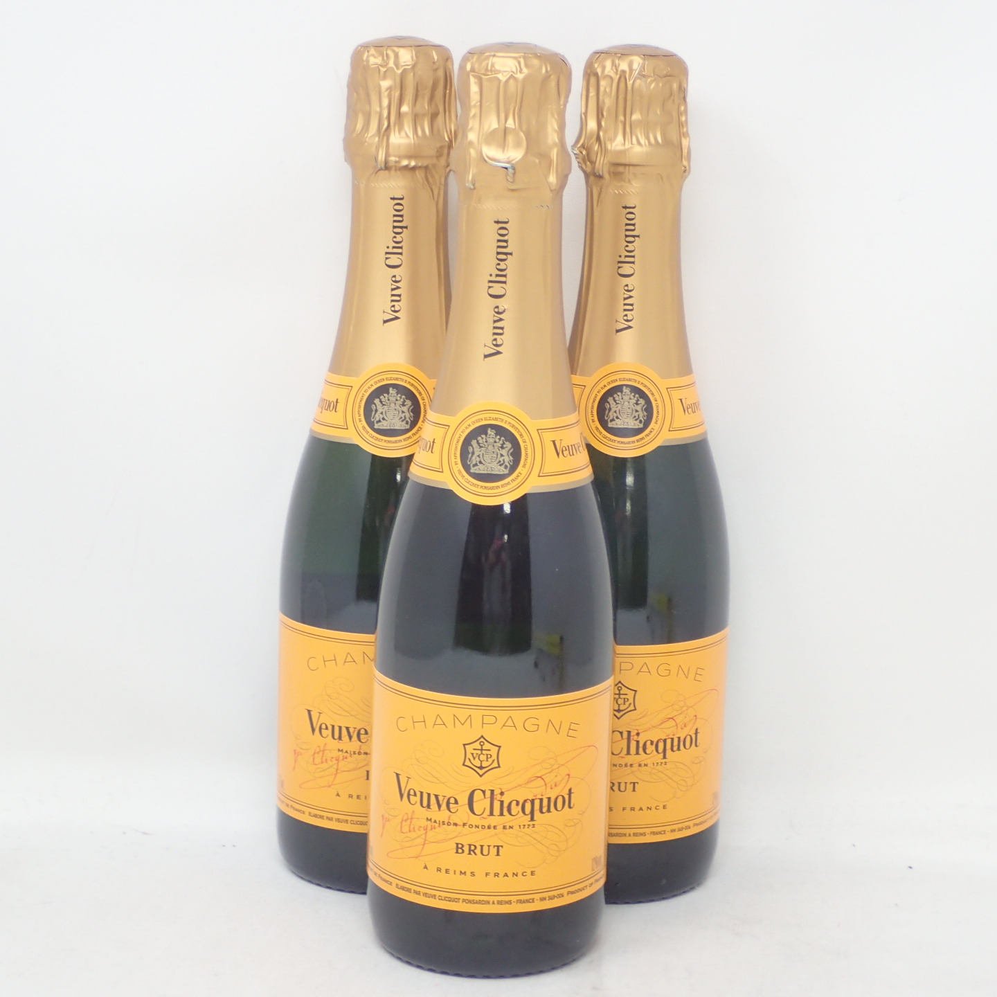Veuve Clicquot ヴーヴ・クリコ イエローラベル・ブリュット NV 750ml