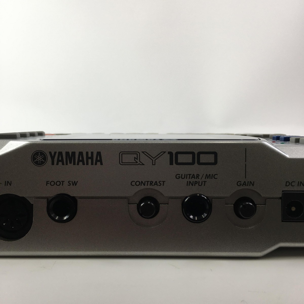 YAMAHA мобильный секвенсор [QY100]