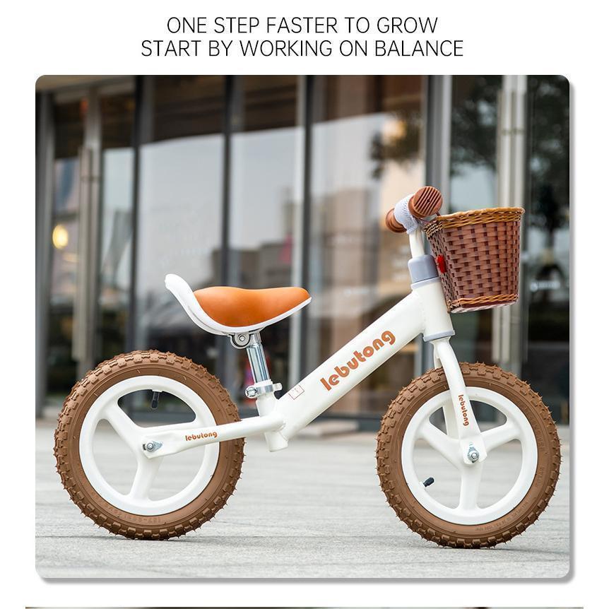  kick bike balance bike no pedal bicycle 12 -inch for children bicycle light weight construction easy -stroke rider man girl 2 -years old?6 -years old present go in . festival .