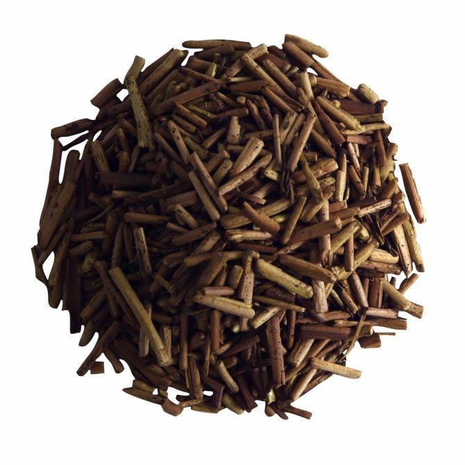  чай hojicha чай лист . глициния .. сиденье hojicha 80g один зеленый чай низкого сорта .. чай уголь огонь ..... стебель 