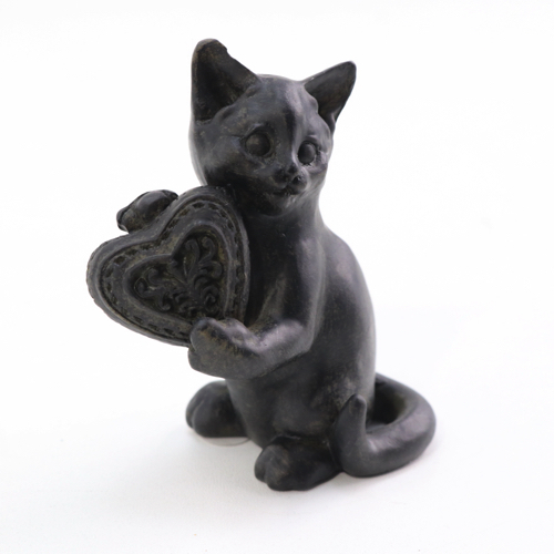 猫 置物 猫雑貨 オブジェ ハートを持ったネコ 雑貨 おしゃれ 飾り物 インテリア雑貨 Cat 猫 Sw9531 雑貨屋リエット 通販 Yahoo ショッピング