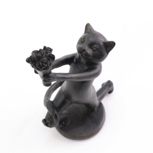 猫 置物 猫雑貨 オブジェ プロポーズキャット ネコ おしゃれ 飾り物 インテリア雑貨 Cat 猫 Sw9533 雑貨屋リエット 通販 Yahoo ショッピング