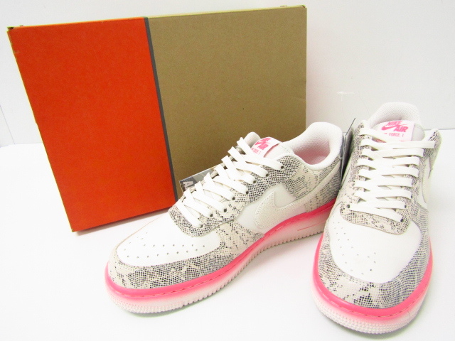 NIKE WMNS AIR FORCE 1 '07 LX SNAKESKIN US7/24cm 新品 DV1031 NIKE WMNS AIR FORCE 1 '07 LX SNAKESKIN US7/24cm 新品 DV1031
