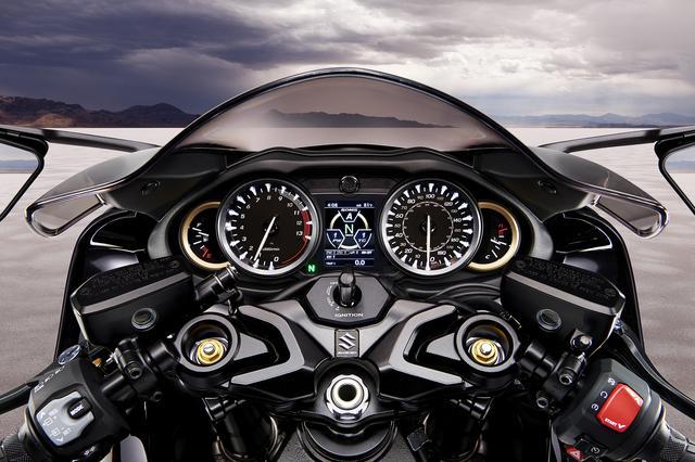0 Suzuki эмблема верхняя скоба (top bridge) 