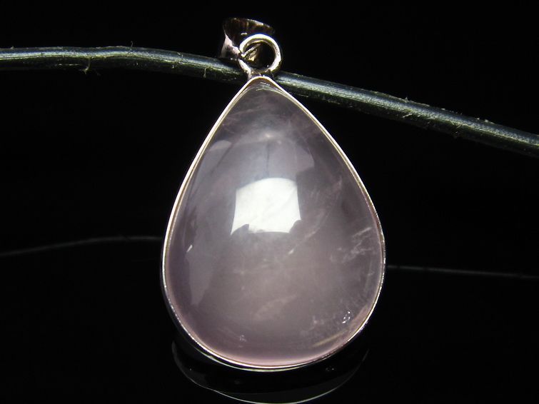 ミルキークォーツ ピンク  ペンダント 