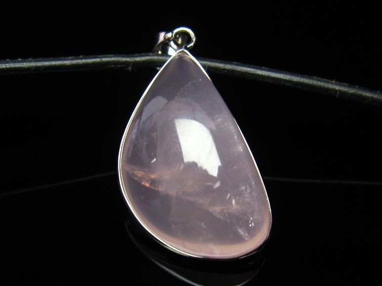 ミルキークォーツ ピンク  ペンダント 