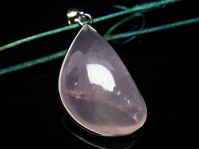 ミルキークォーツ ピンク  ペンダント 