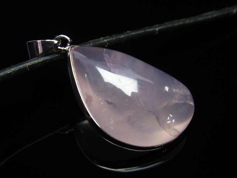 ミルキークォーツ ピンク  ペンダント 