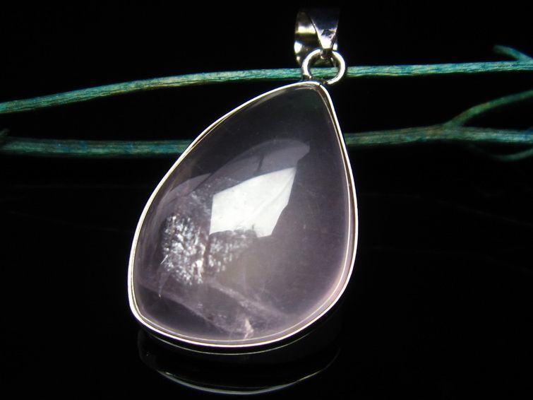 ミルキークォーツ ピンク  ペンダント 