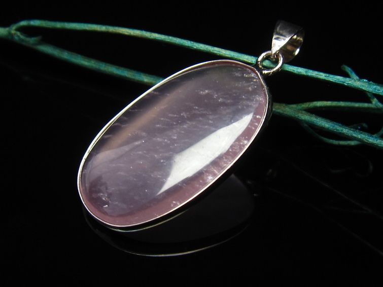 ミルキークォーツ ピンク  ペンダント 