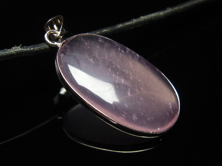 ミルキークォーツ ピンク  ペンダント 