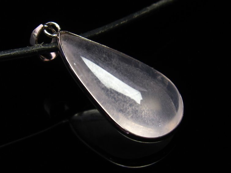 ミルキークォーツ ピンク  ペンダント 