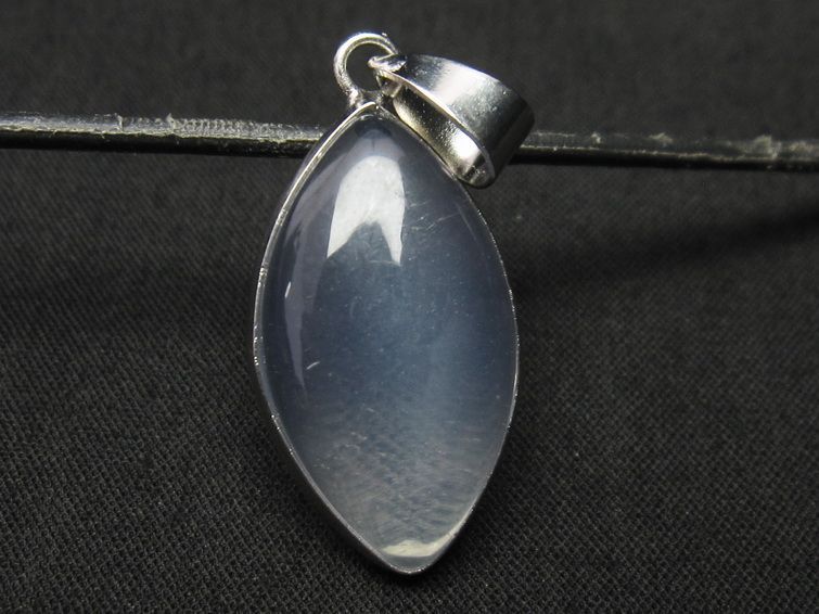 ミルキークォーツ  ペンダント 
