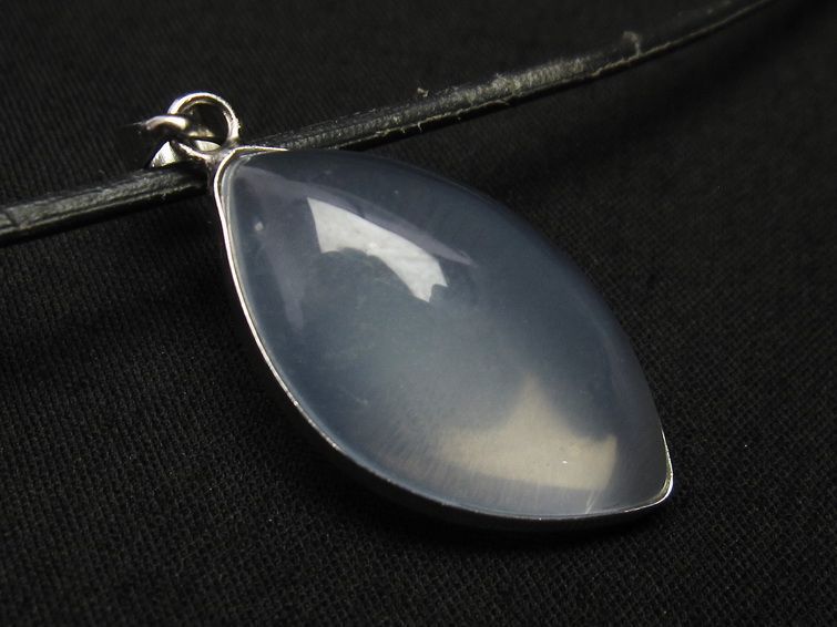 ミルキークォーツ  ペンダント 