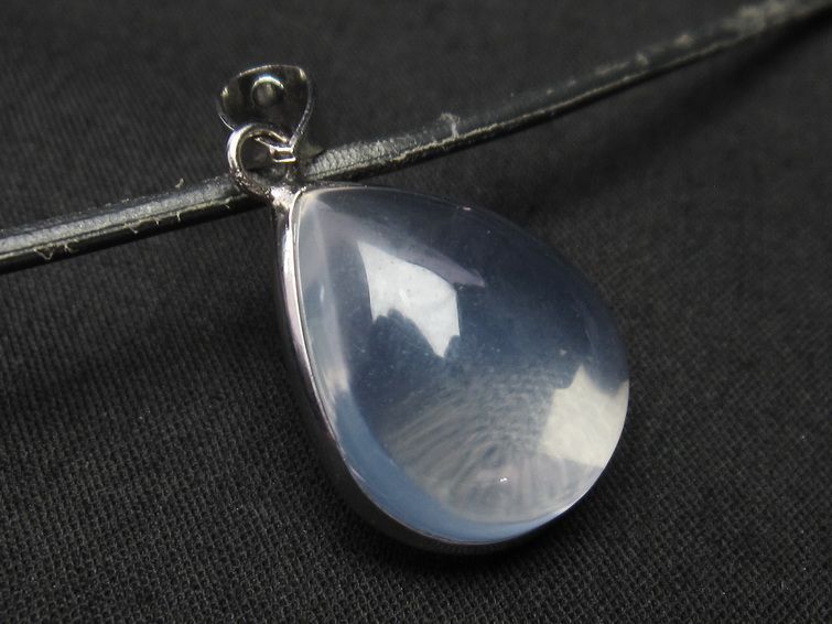 ミルキークォーツ  ペンダント 