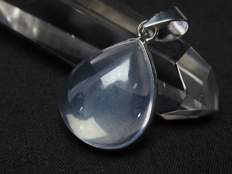 ミルキークォーツ  ペンダント 
