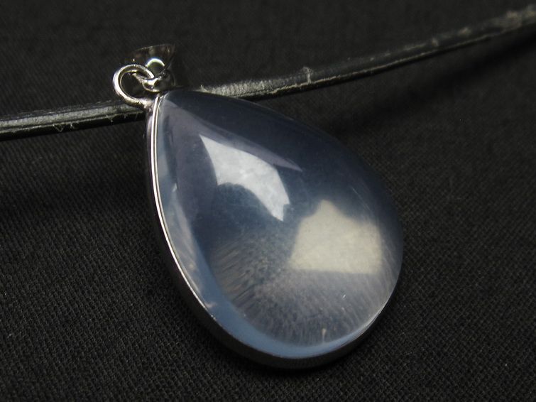 ミルキークォーツ  ペンダント 