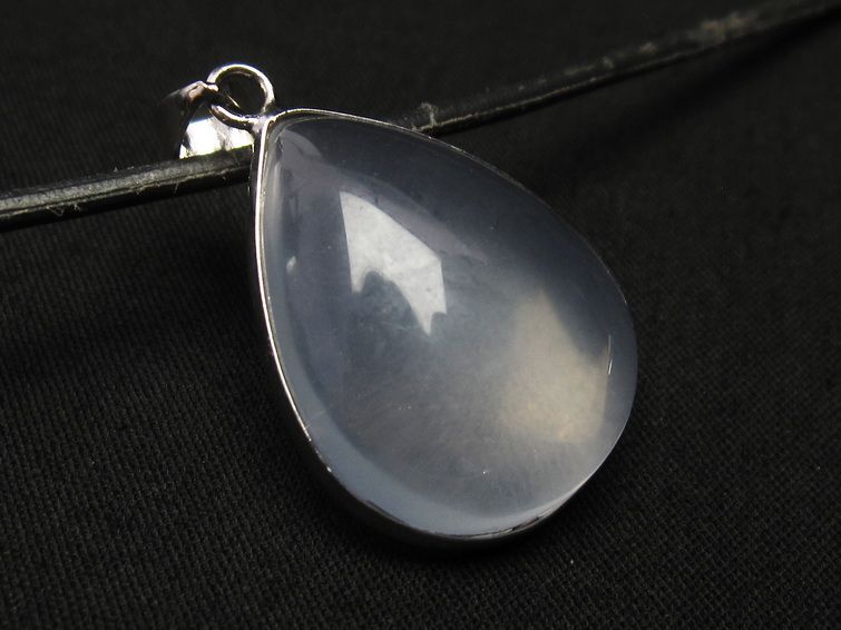 ミルキークォーツ  ペンダント 