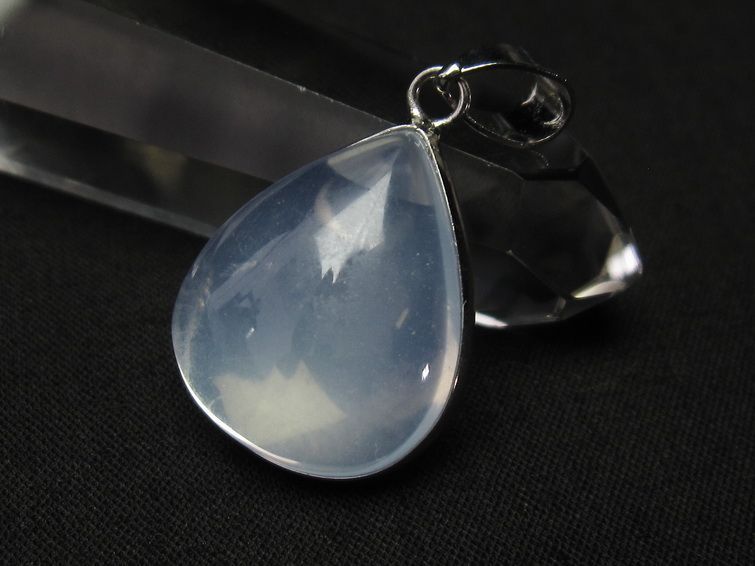 ミルキークォーツ  ペンダント 