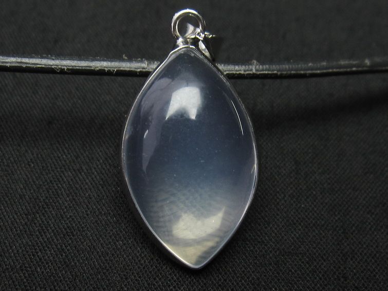 ミルキークォーツ  ペンダント 